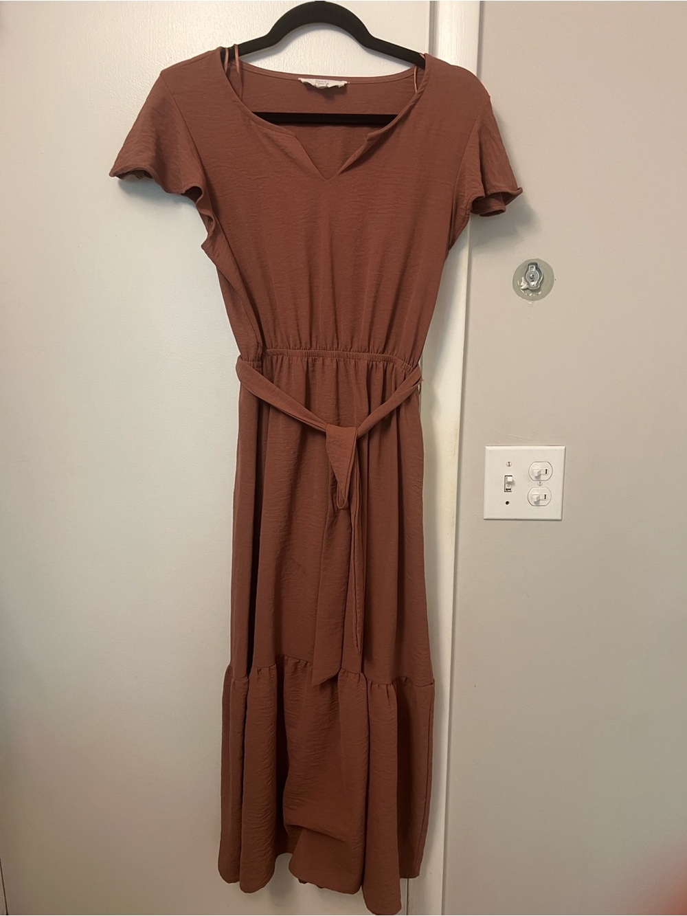 Women's Rose Taupe Short-Sleeve Maxi Dress with Waist Tie